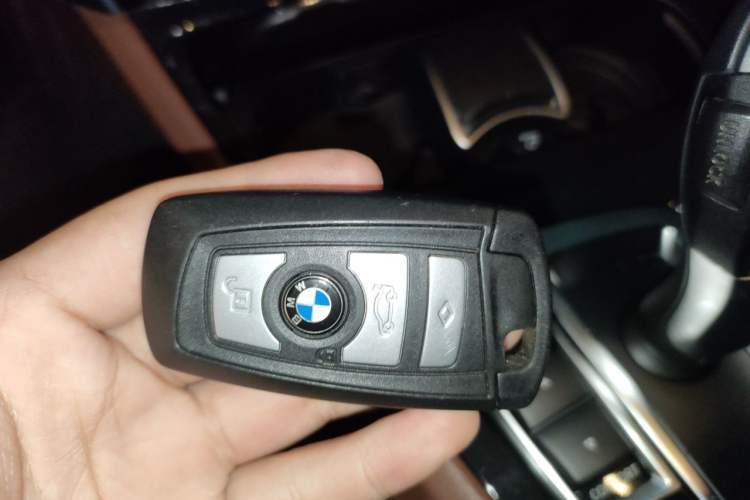 Used BMW 5 Series GT 2010 535i Luxury Edition Vehicle Key
