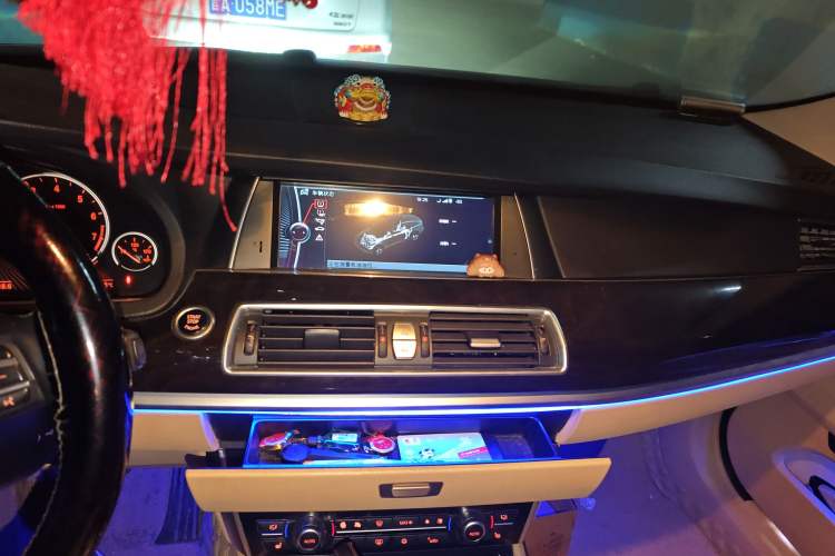 Used BMW 5 Series GT 2010 535i Leading Model Audio And AC Panel