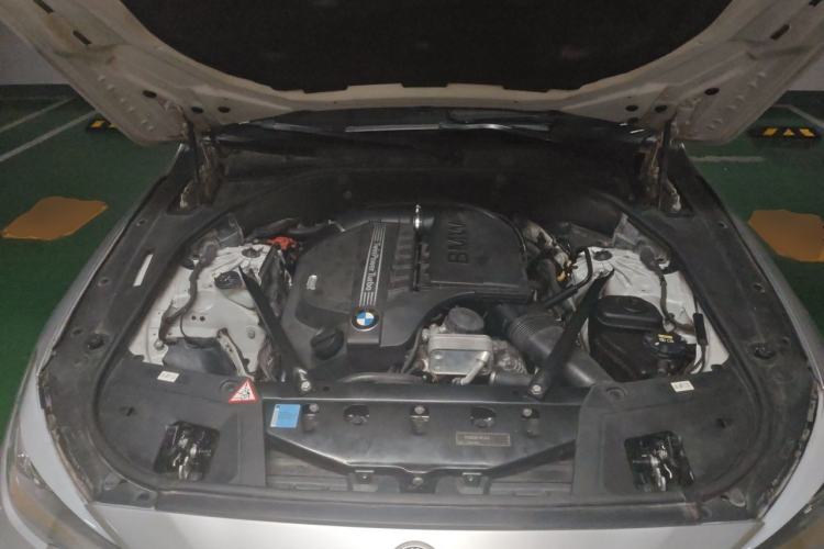 Used BMW 5 Series GT 2010 535i Luxury Edition Engine Bay