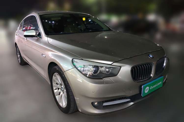 Used BMW 5 Series GT 2010 535i Leading Model Front Right 45 Deg