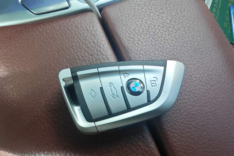 Used BMW 5 Series GT 2010 535i Leading Model Interior 1