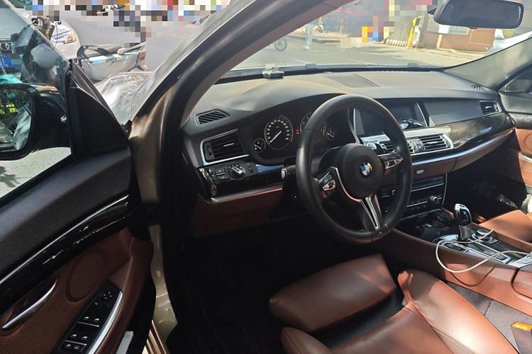 Used BMW 5 Series GT 2010 535i Leading Model Interior 3