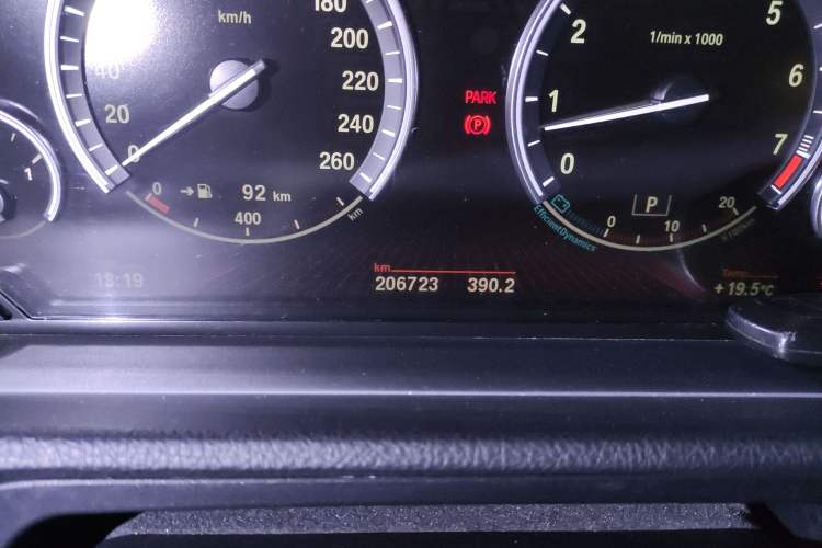 Used BMW 5 Series GT 2010 535i Leading Model Odometer Close Up