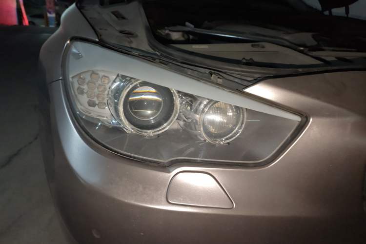 Used BMW 5 Series GT 2010 535i Leading Model Right Front Headlight