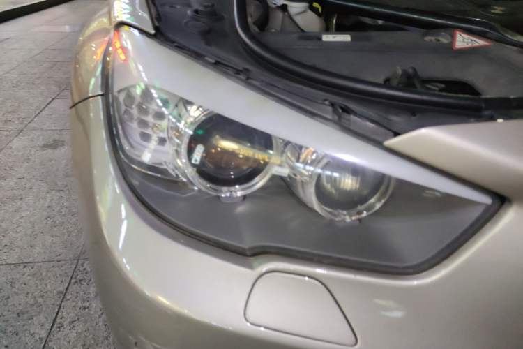 Used BMW 5 Series GT 2010 535i Leading Model Right Front Headlight
