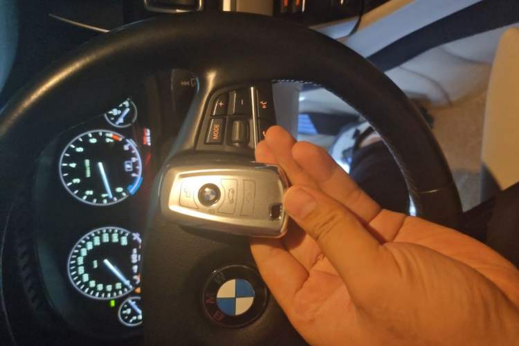 Used BMW 5 Series GT 2010 535i Luxury Edition Vehicle Key