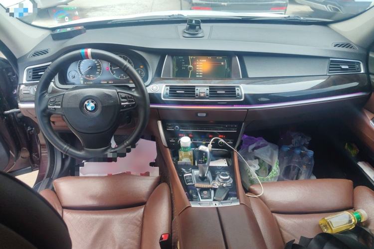 Used BMW 5 Series GT 2010 535i Leading Model Center Console