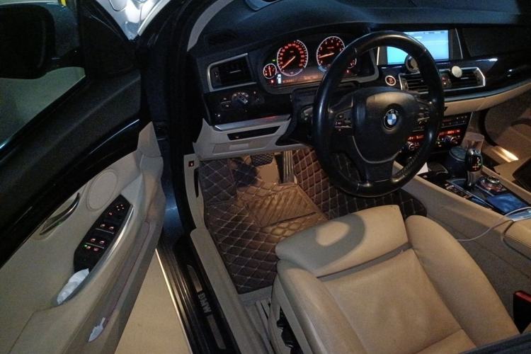 Used BMW 5 Series GT 2010 535i Luxury Edition Driver Seat