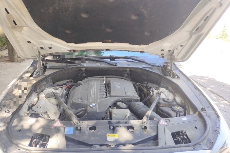 Used BMW 5 Series GT 2010 550i Luxury Edition Engine Bay