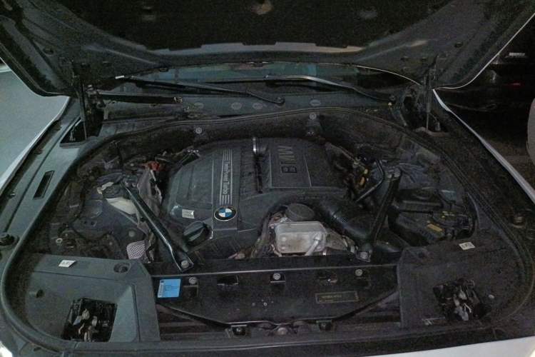 Used BMW 5 Series GT 2010 535i Luxury Edition Engine Bay