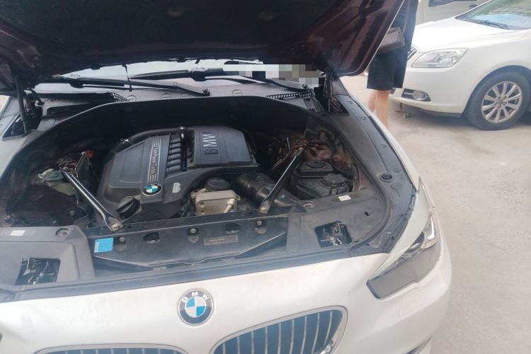 Used BMW 5 Series GT 2010 535i Leading Model Engine Bay Left