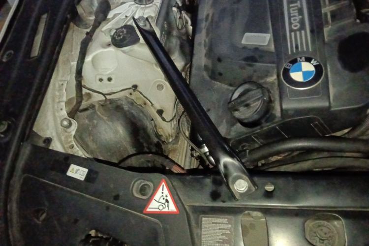 Used BMW 5 Series GT 2010 535i Leading Model Engine Bay Right