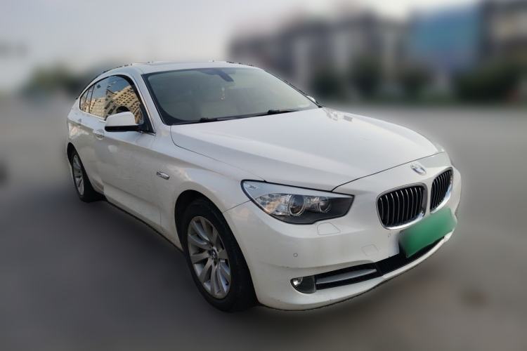 Used BMW 5 Series GT 2010 535i Leading Model Front Right 45 Deg