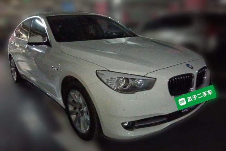 Used BMW 5 Series GT 2010 535i Leading Model Front Right 45 Deg