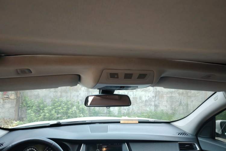 Used BMW 5 Series GT 2010 535i Leading Model Headliner