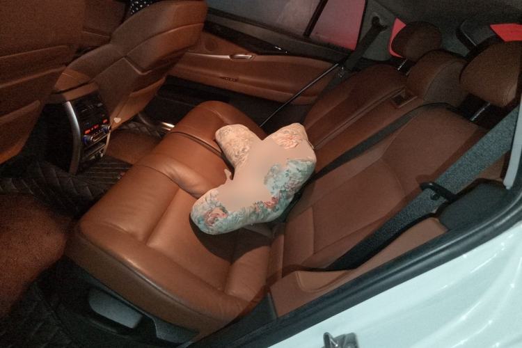 Used BMW 5 Series GT 2010 535i Leading Model Left Rear Seat