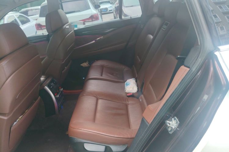 Used BMW 5 Series GT 2010 535i Leading Model Left Rear Seat