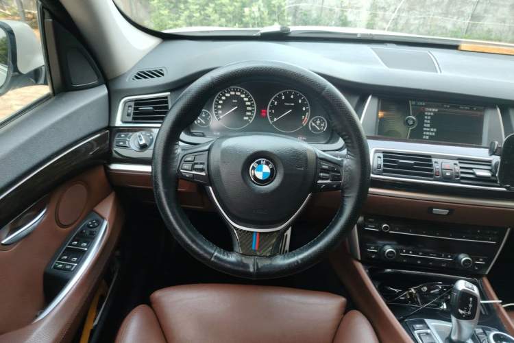 Used BMW 5 Series GT 2010 535i Leading Model Steering Wheel