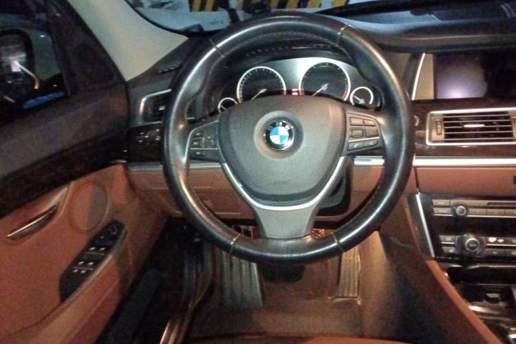 Used BMW 5 Series GT 2010 535i Leading Model Steering Wheel