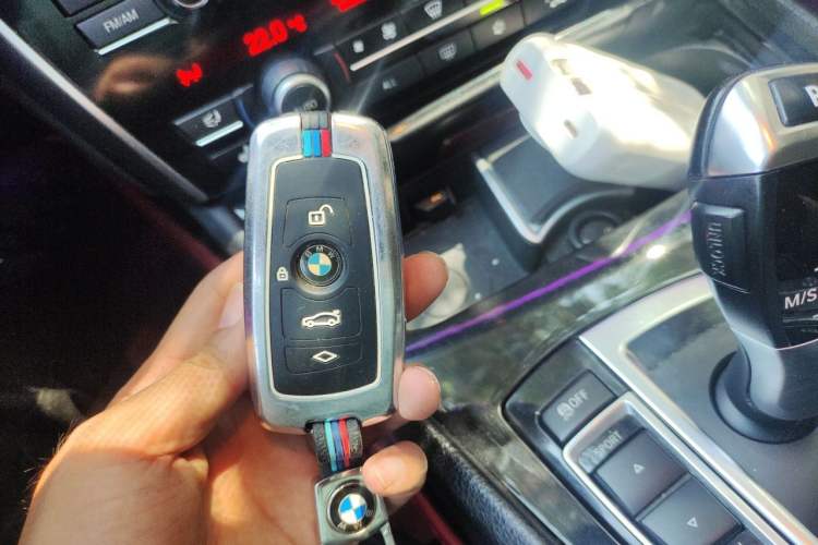 Used BMW 5 Series GT 2010 550i Luxury Edition Vehicle Key