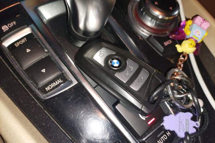 Used BMW 5 Series GT 2010 535i Leading Model Vehicle Key