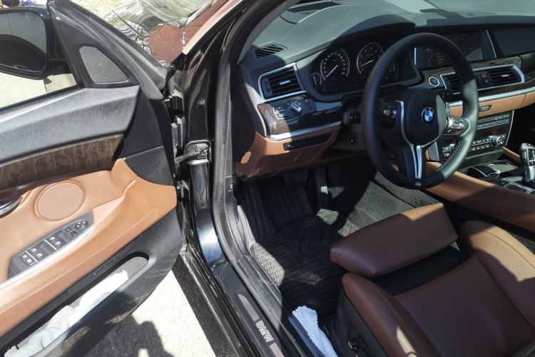 Used BMW 5 Series GT 2011 535i xDrive Luxury Edition Driver Seat