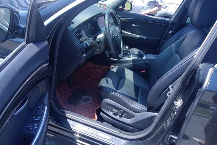 Used BMW 5 Series GT 2011 535i Elegant Edition Driver Seat