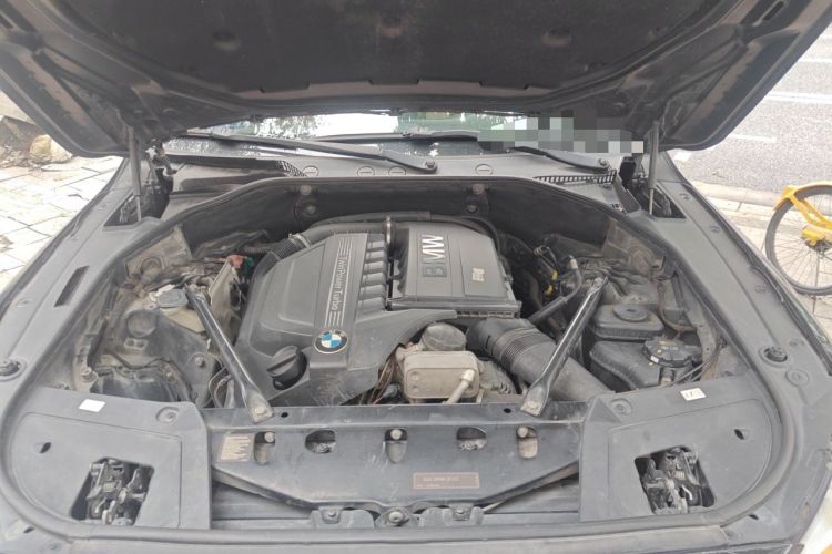 Used BMW 5 Series GT 2011 535i Elegant Edition Engine Bay