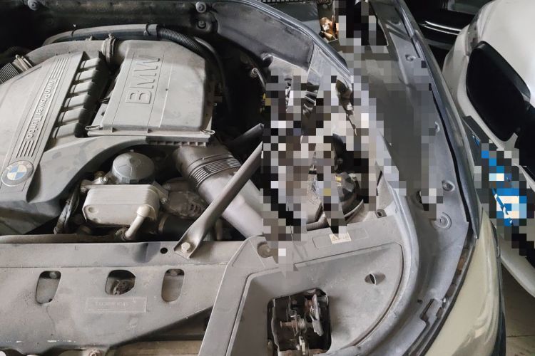 Used BMW 5 Series GT 2011 535i Elegant Edition Engine Bay Left
