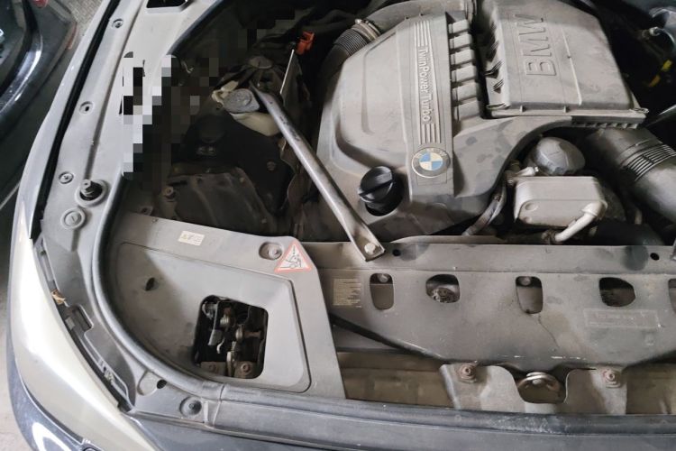 Used BMW 5 Series GT 2011 535i Elegant Edition Engine Bay Right