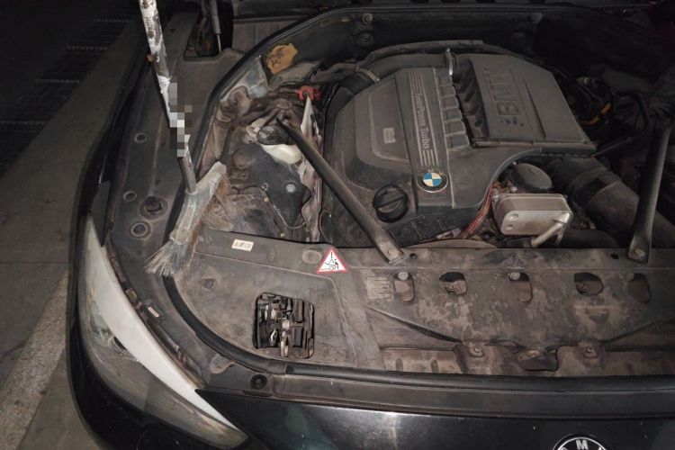 Used BMW 5 Series GT 2011 535i Elegant Edition Engine Bay Right