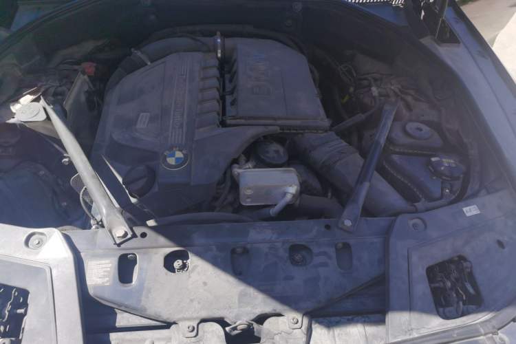 Used BMW 5 Series GT 2011 535i Elegant Edition Engine Bay