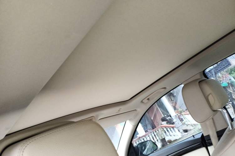 Used BMW 5 Series GT 2011 535i Elegant Edition Headliner