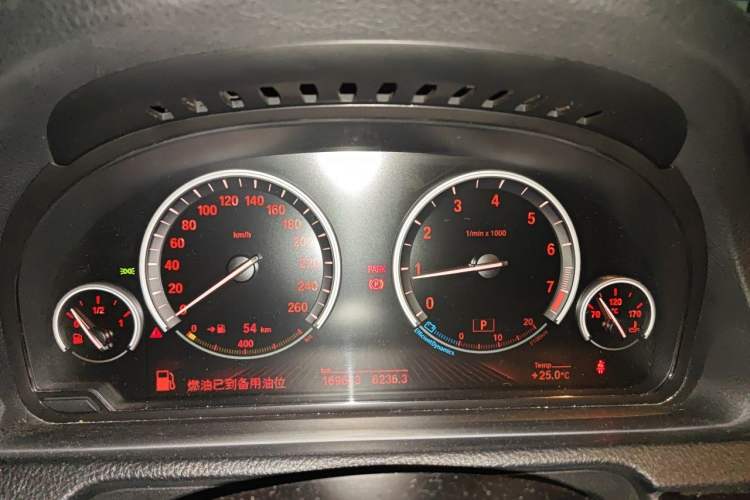 Used BMW 5 Series GT 2011 535i Elegant Edition Instrument Cluster