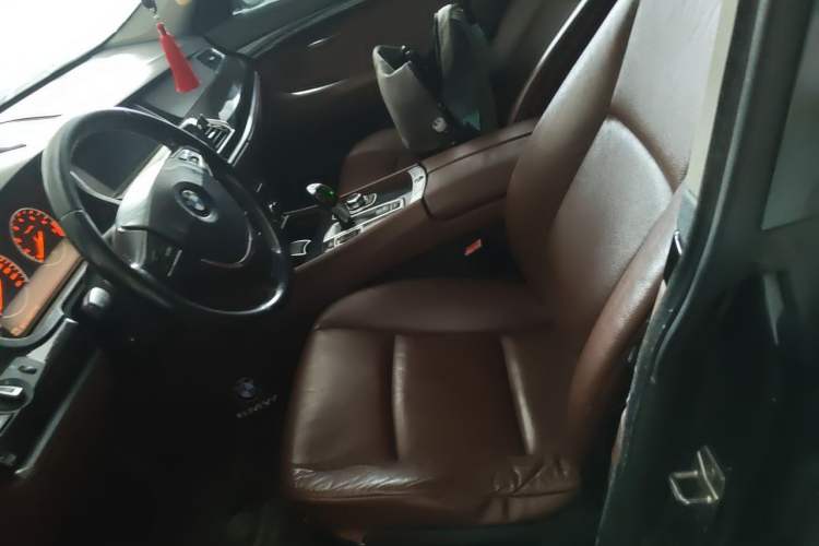 Used BMW 5 Series GT 2011 535i Elegant Edition Left Front Seat