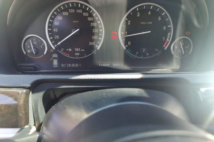 Used BMW 5 Series GT 2011 535i Elegant Edition Odometer Close Up