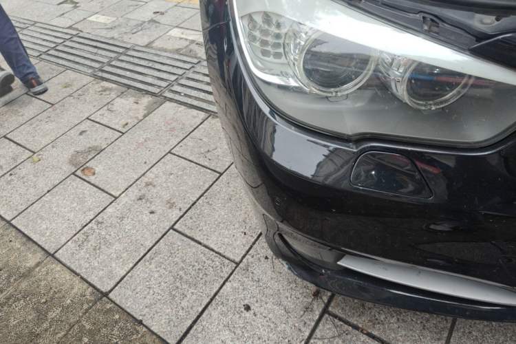 Used BMW 5 Series GT 2011 535i Elegant Edition Right Front Headlight