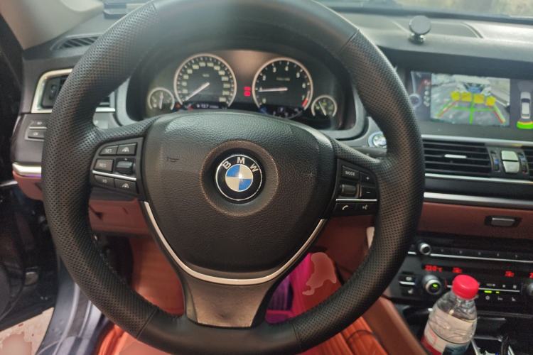 Used BMW 5 Series GT 2011 535i xDrive Luxury Edition Steering Wheel