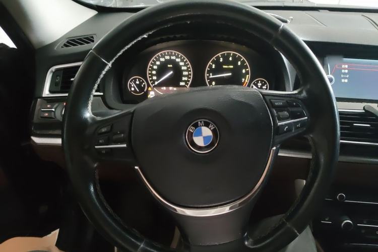 Used BMW 5 Series GT 2011 535i Elegant Edition Steering Wheel