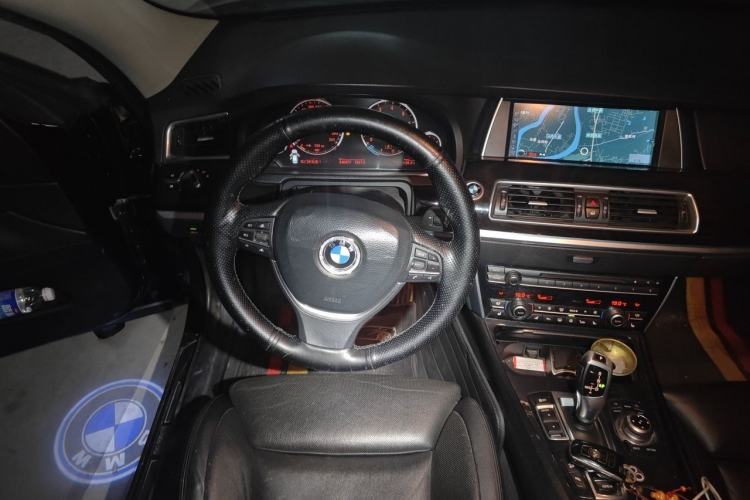 Used BMW 5 Series GT 2011 535i xDrive Luxury Edition Steering Wheel