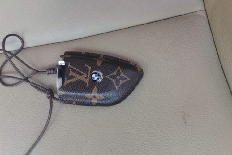 Used BMW 5 Series GT 2011 535i Elegant Edition Vehicle Key