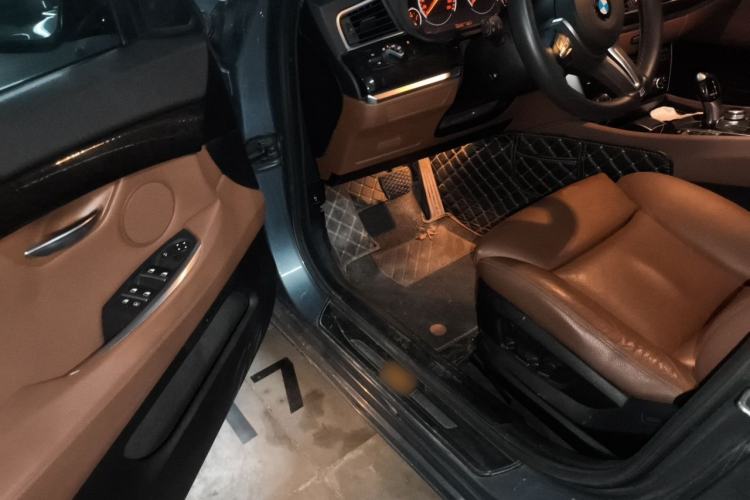 Used BMW 5 Series GT 2011 535i Elegant Edition Driver Seat