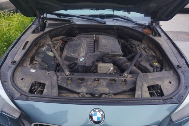 Used BMW 5 Series GT 2011 535i Elegant Edition Engine Bay