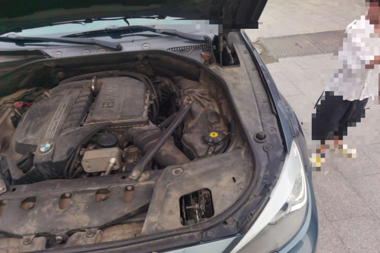 Used BMW 5 Series GT 2011 535i Elegant Edition Engine Bay Left