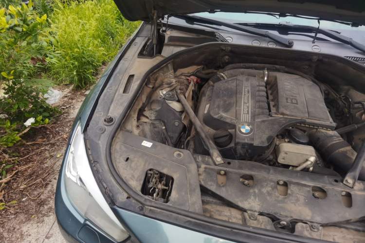 Used BMW 5 Series GT 2011 535i Elegant Edition Engine Bay Right