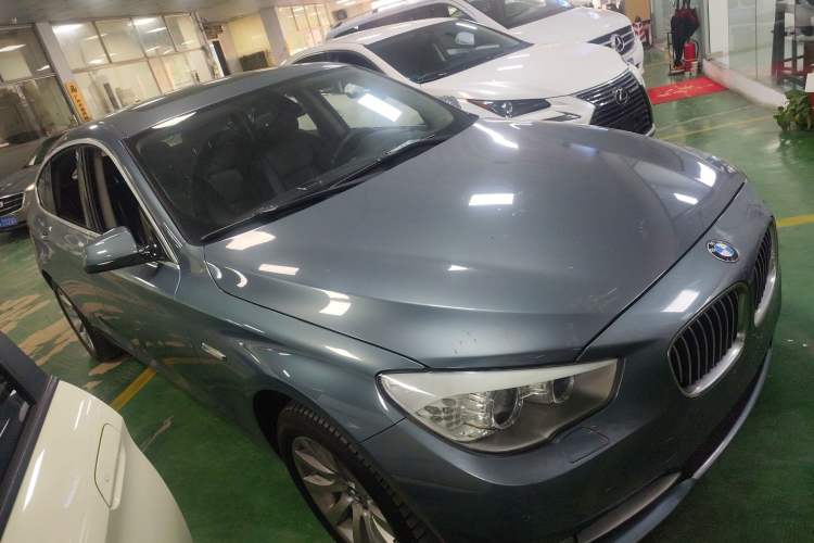Used BMW 5 Series GT 2011 535i Elegant Edition Front Right 45 Deg