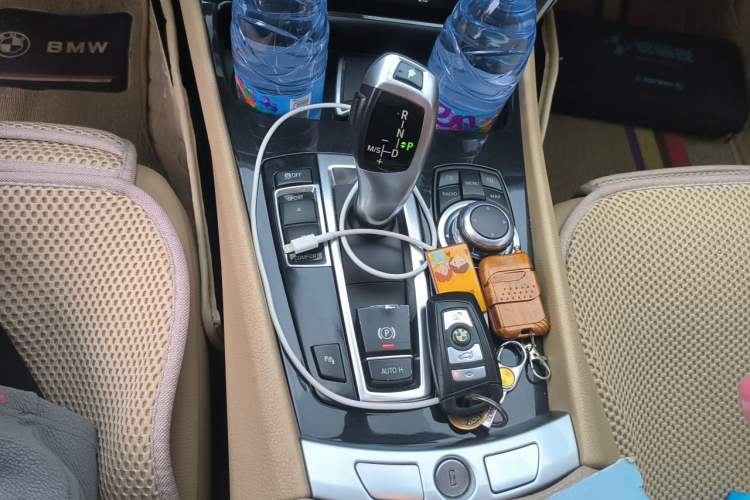 Used BMW 5 Series GT 2011 535i Elegant Edition Gear Lever
