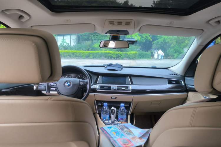 Used BMW 5 Series GT 2011 535i Elegant Edition Headliner