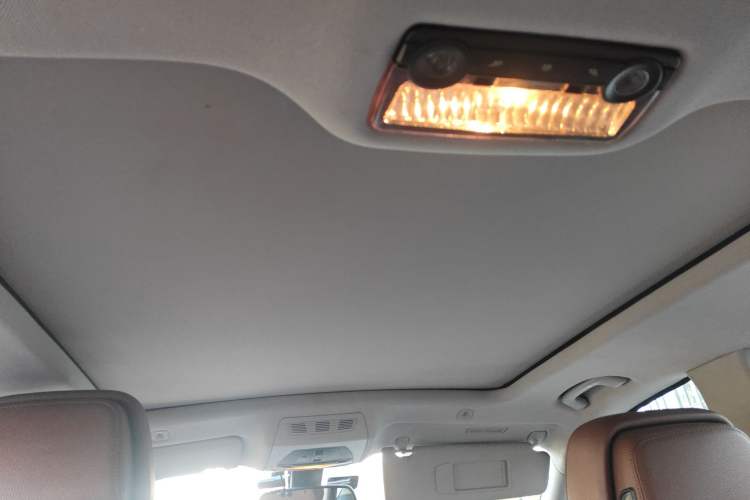 Used BMW 5 Series GT 2011 535i Elegant Edition Headliner