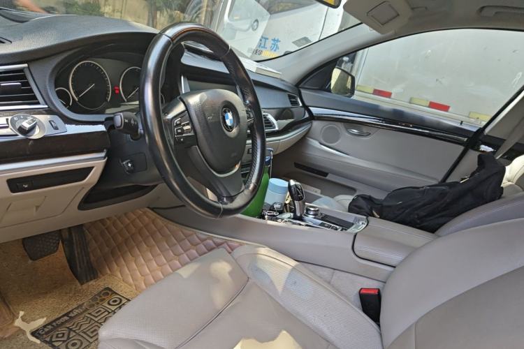 Used BMW 5 Series GT 2011 535i xDrive Luxury Edition Left Front Seat